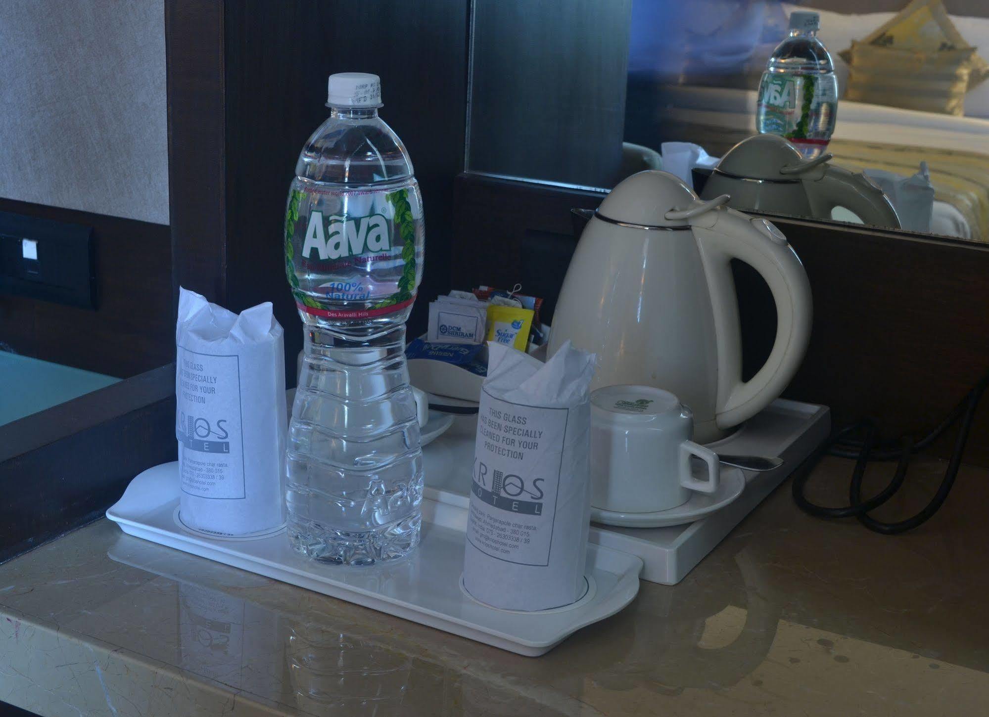 Oyo 1545 Hotel Shivani International Ahmedabad Luaran gambar
